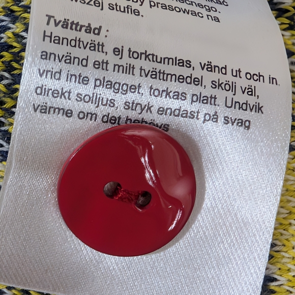 Floral Button-Up Cardigan - Picture 7 of 13